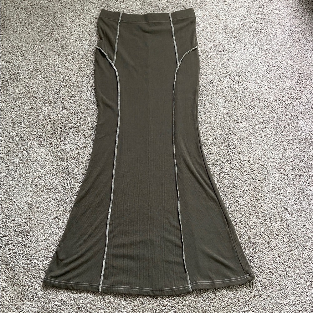 Illa Illa • Olive Contrast Stitch Ribbed Mermaid Maxi Skirt